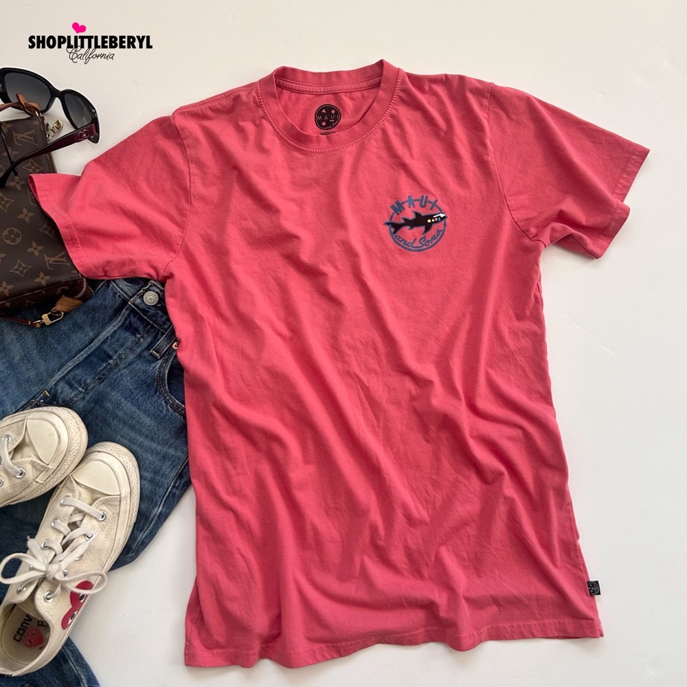 Maui and Sons Classic Shark T- Shirt